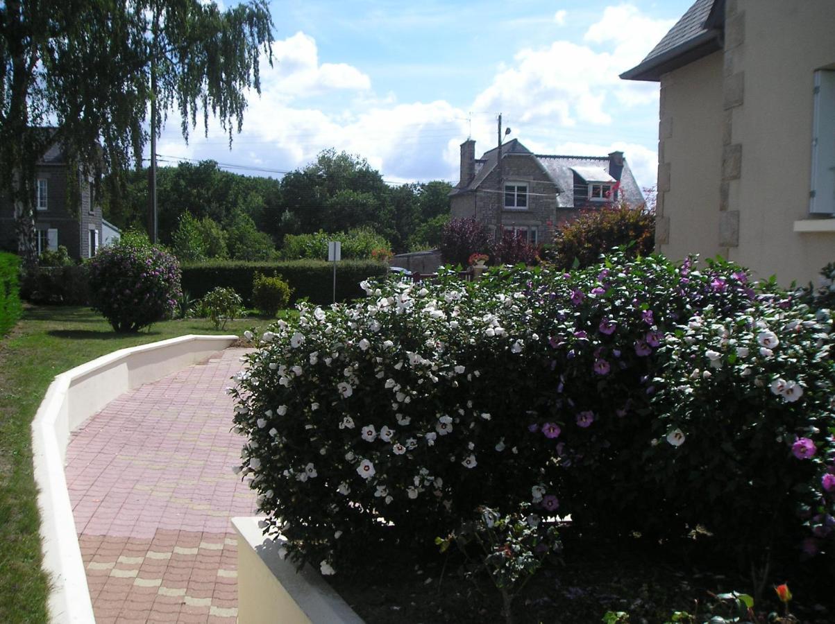 Les Hortensias Saint-Pierre-de-Plesguen Eksteriør bilde